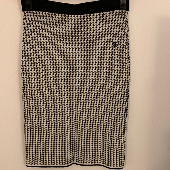 Christian Dior Knit Knee-length Skirt - Picture 1 of 7